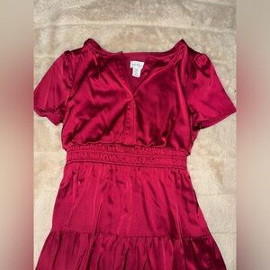 Medium 
Pink 
Midi dress